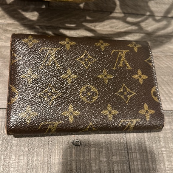 Billfold/Wallet - Picture 5 of 10